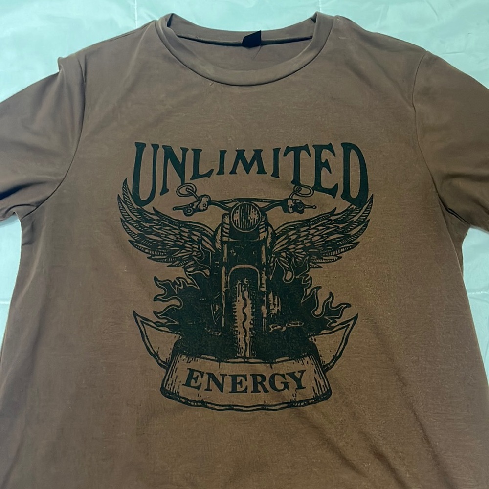 brown t-shirt